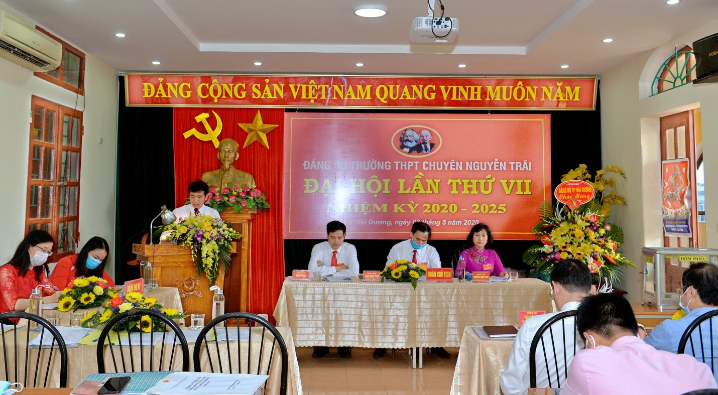 Đoàn Chủ tịch điều hành Đại hội
